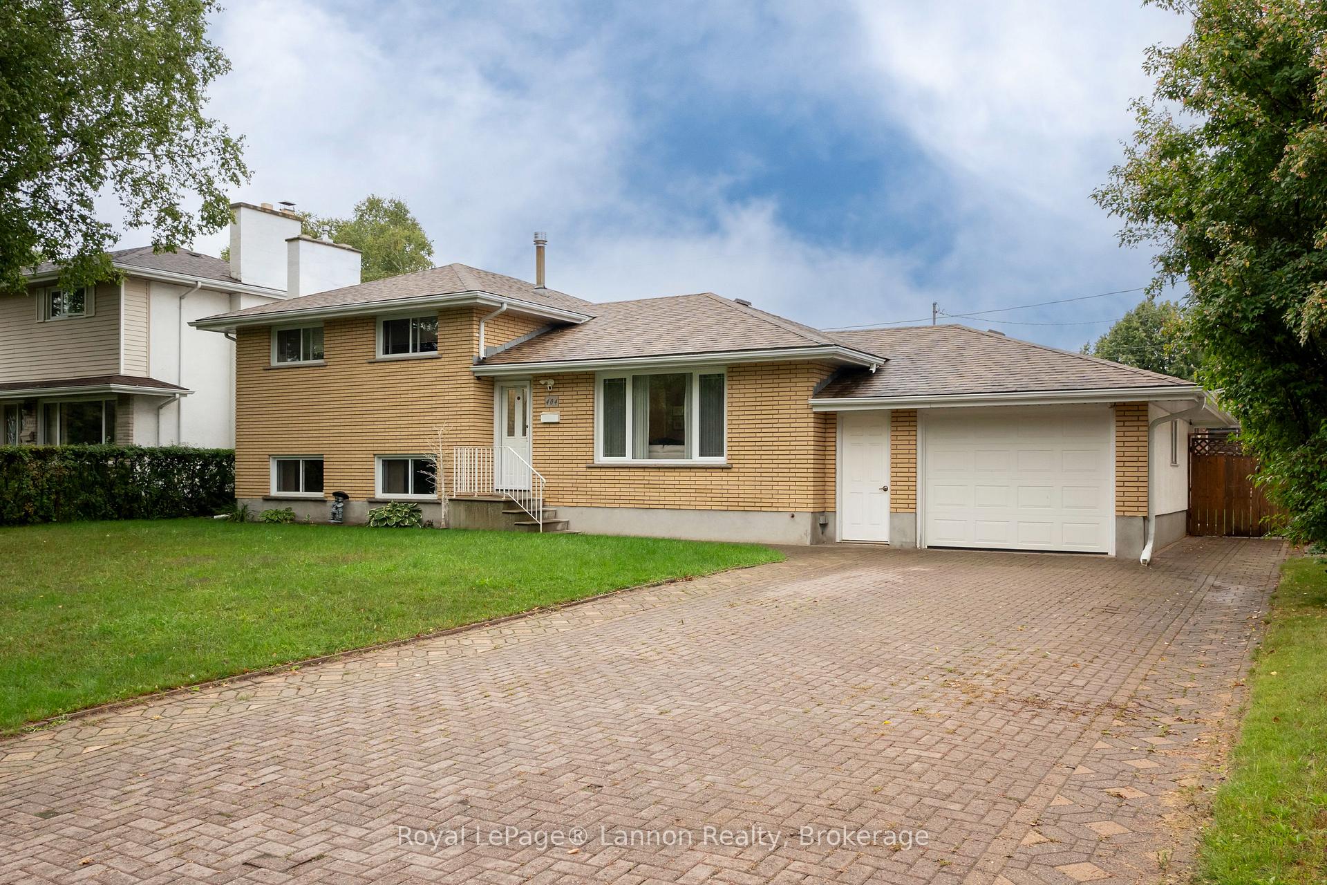 Photo 1 of 404 Riverview Drive, Thunder Bay, Edgewater Park — HOMEH