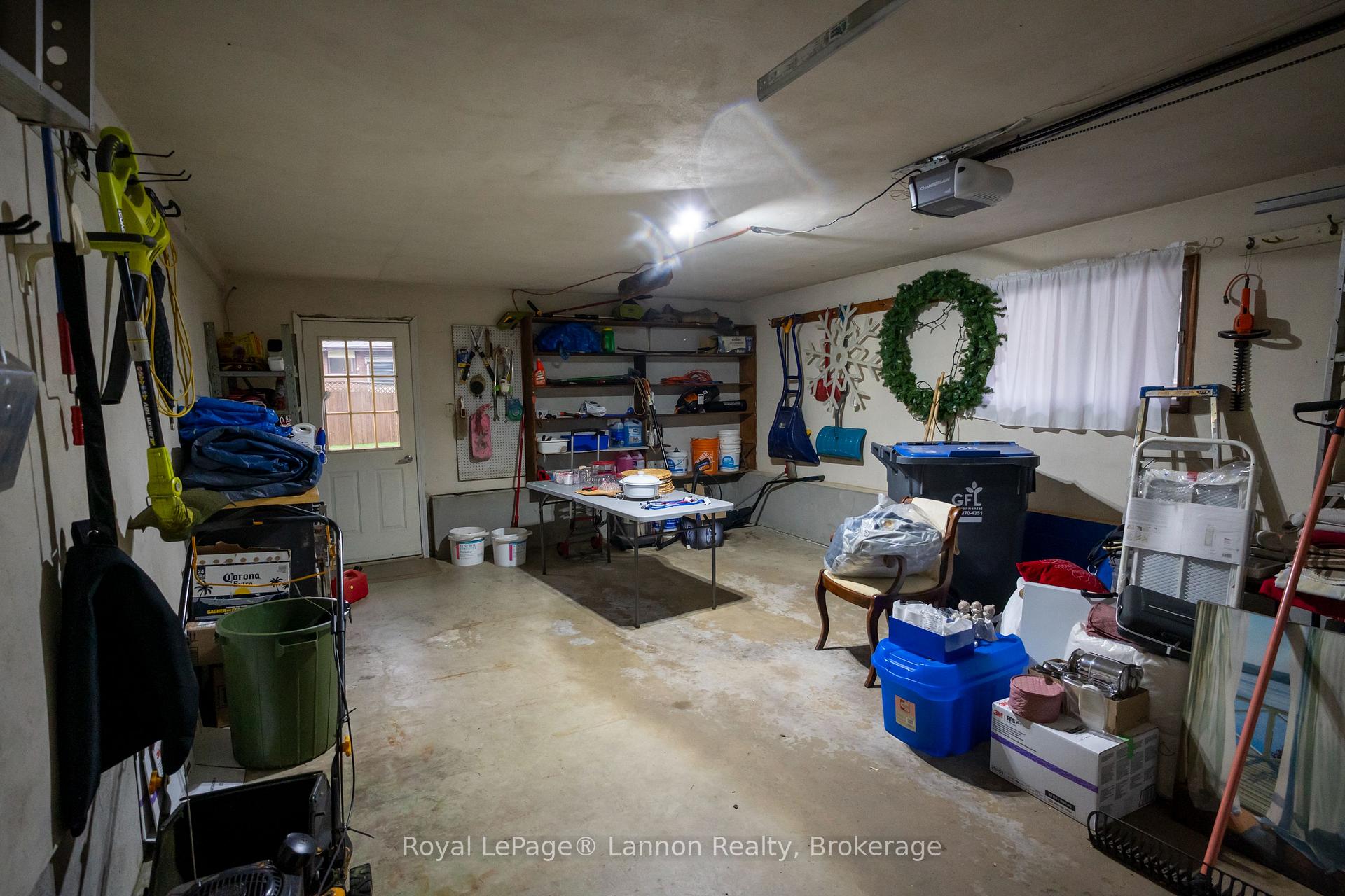 Photo 32 of 404 Riverview Drive, Thunder Bay, Edgewater Park — HOMEH
