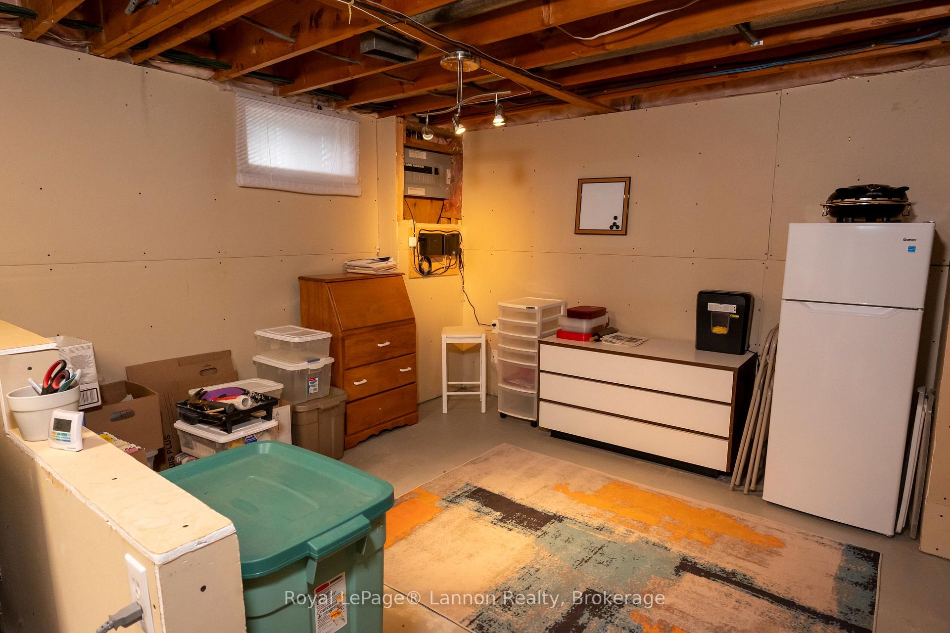 Photo 35 of 404 Riverview Drive, Thunder Bay, Edgewater Park — HOMEH