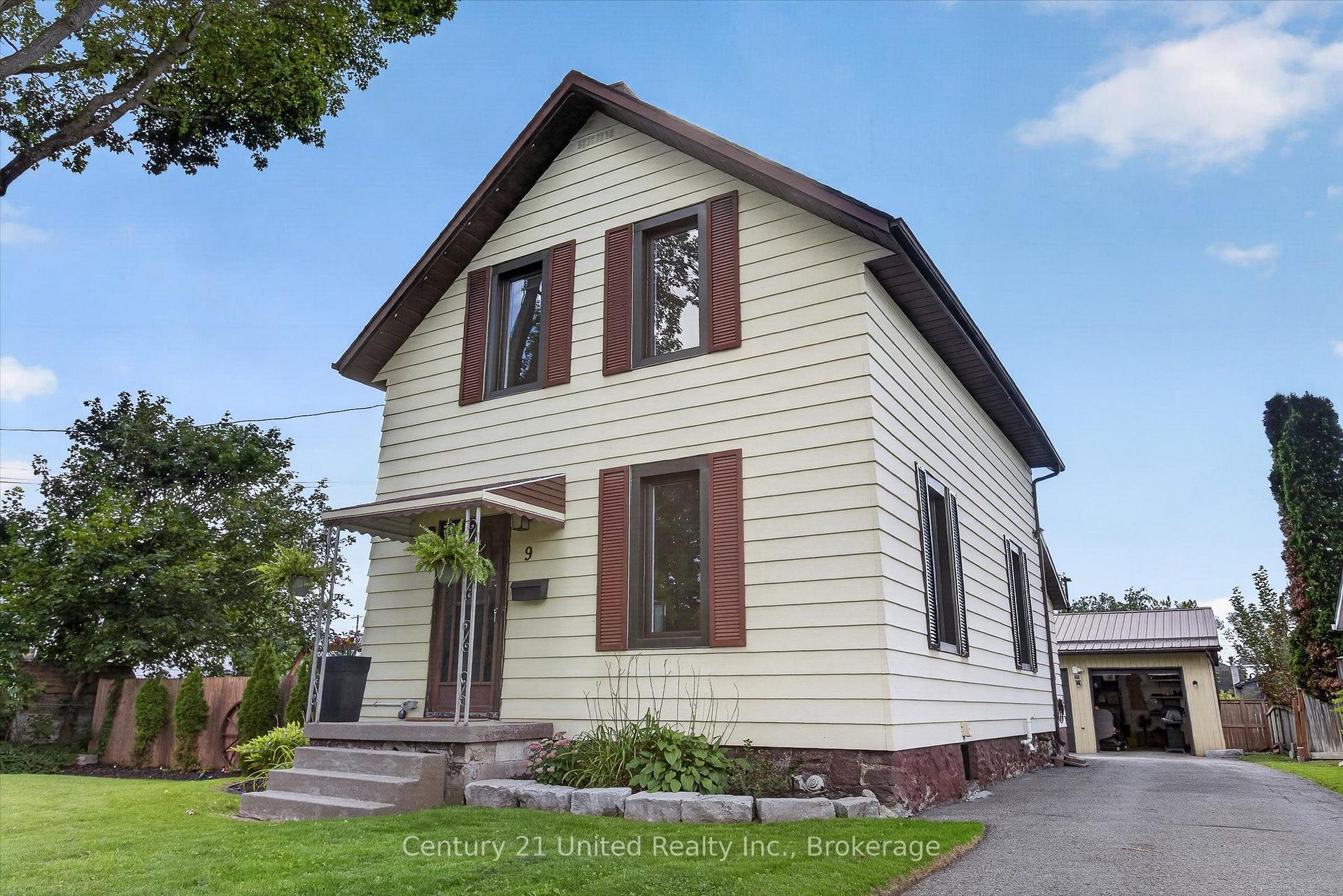 Photo 1 of 9 Crandall Street, Kawartha Lakes, Lindsay — HOMEH