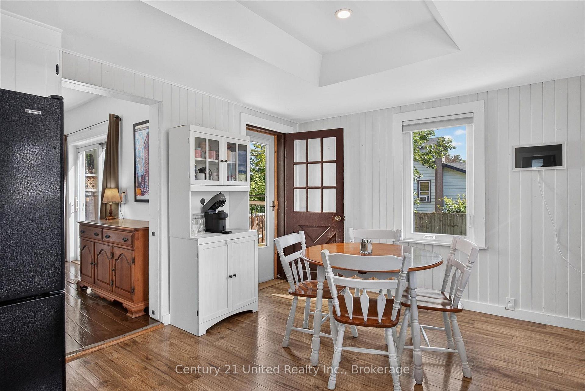 Photo 10 of 9 Crandall Street, Kawartha Lakes, Lindsay — HOMEH