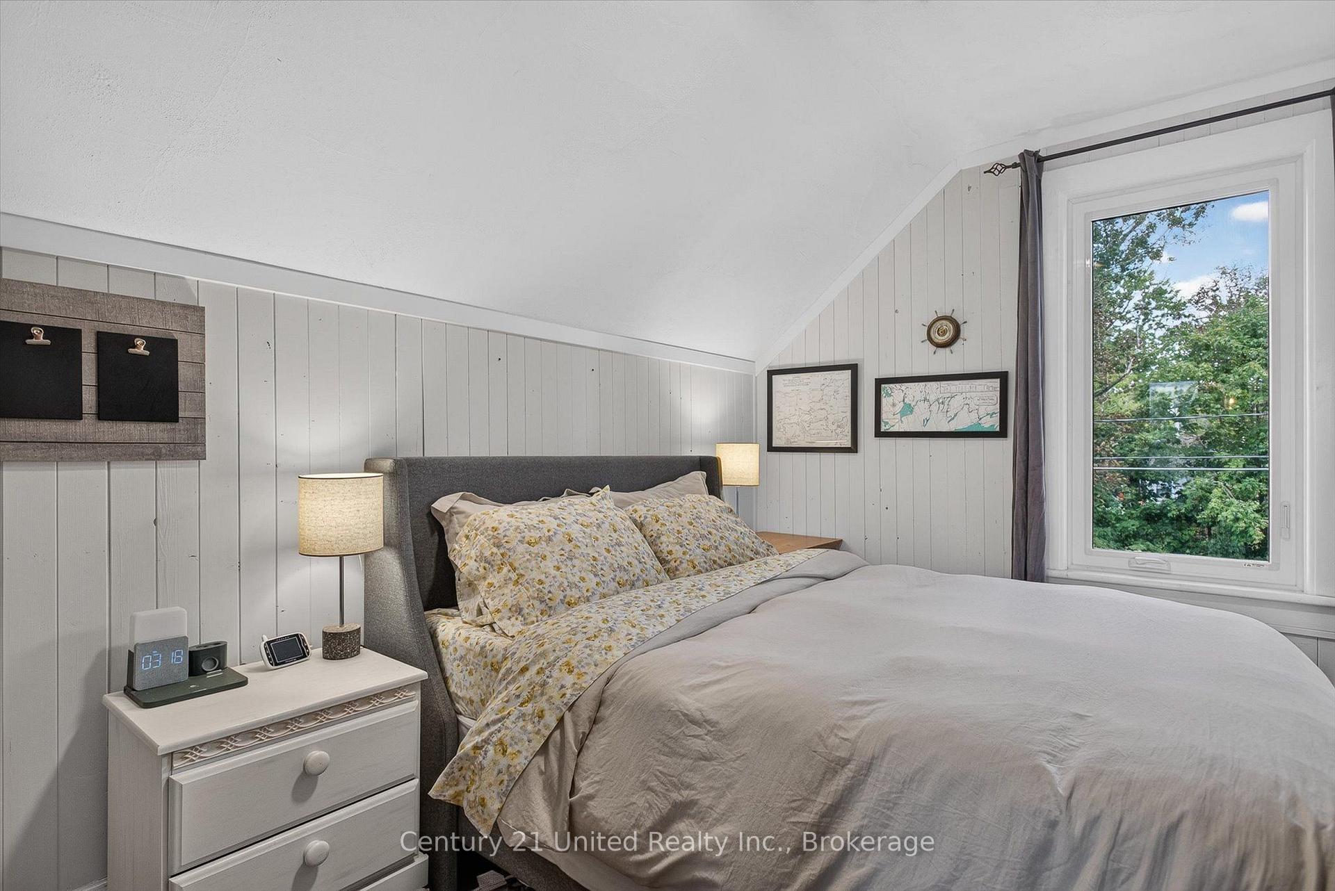 Photo 14 of 9 Crandall Street, Kawartha Lakes, Lindsay — HOMEH