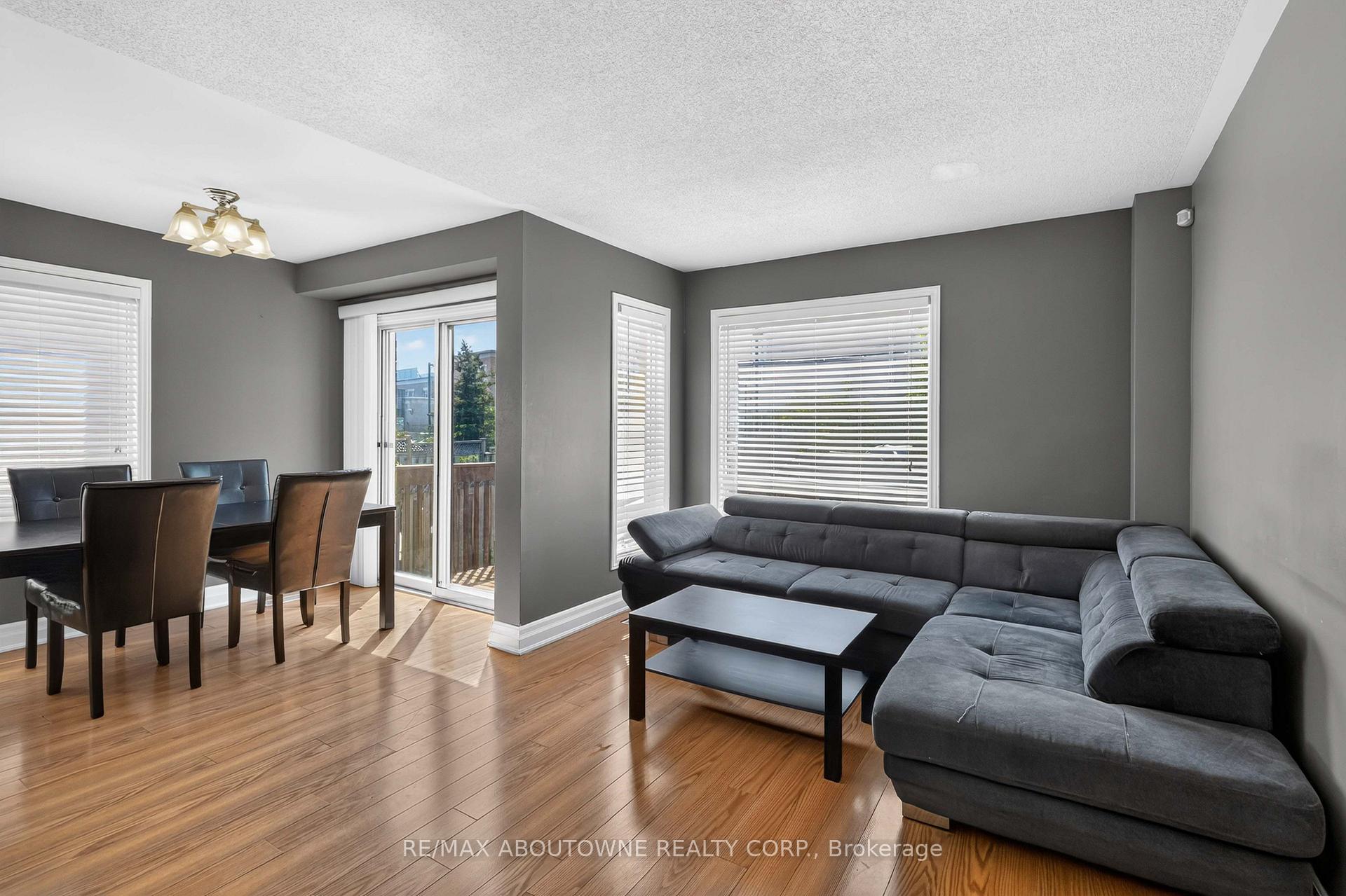 Photo 11 of 5233 Thornburn Drive, Burlington, Uptown — HOMEH
