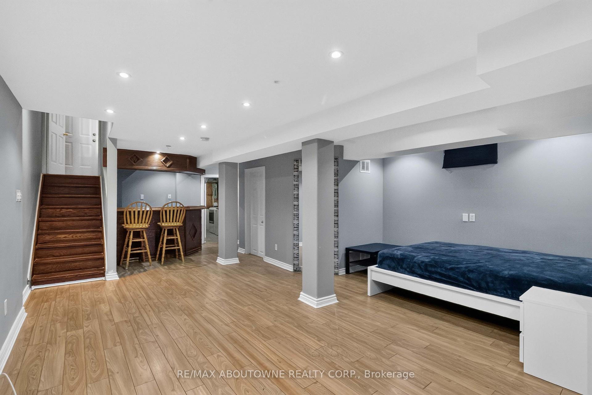 Photo 31 of 5233 Thornburn Drive, Burlington, Uptown — HOMEH
