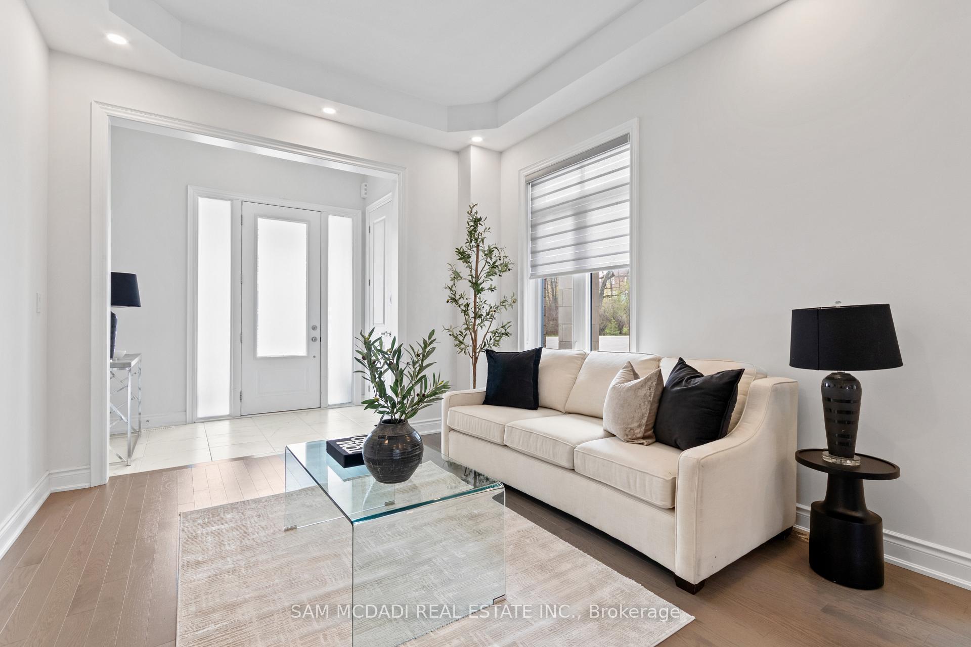 Photo 7 of 99 Black Walnut Court, Aurora, Aurora Estates — HOMEH