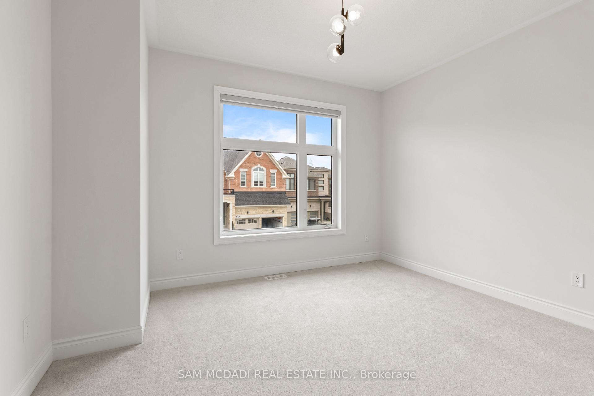 Photo 28 of 99 Black Walnut Court, Aurora, Aurora Estates — HOMEH