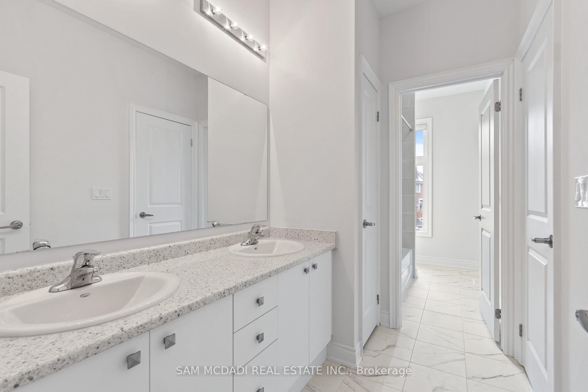 Photo 32 of 99 Black Walnut Court, Aurora, Aurora Estates — HOMEH