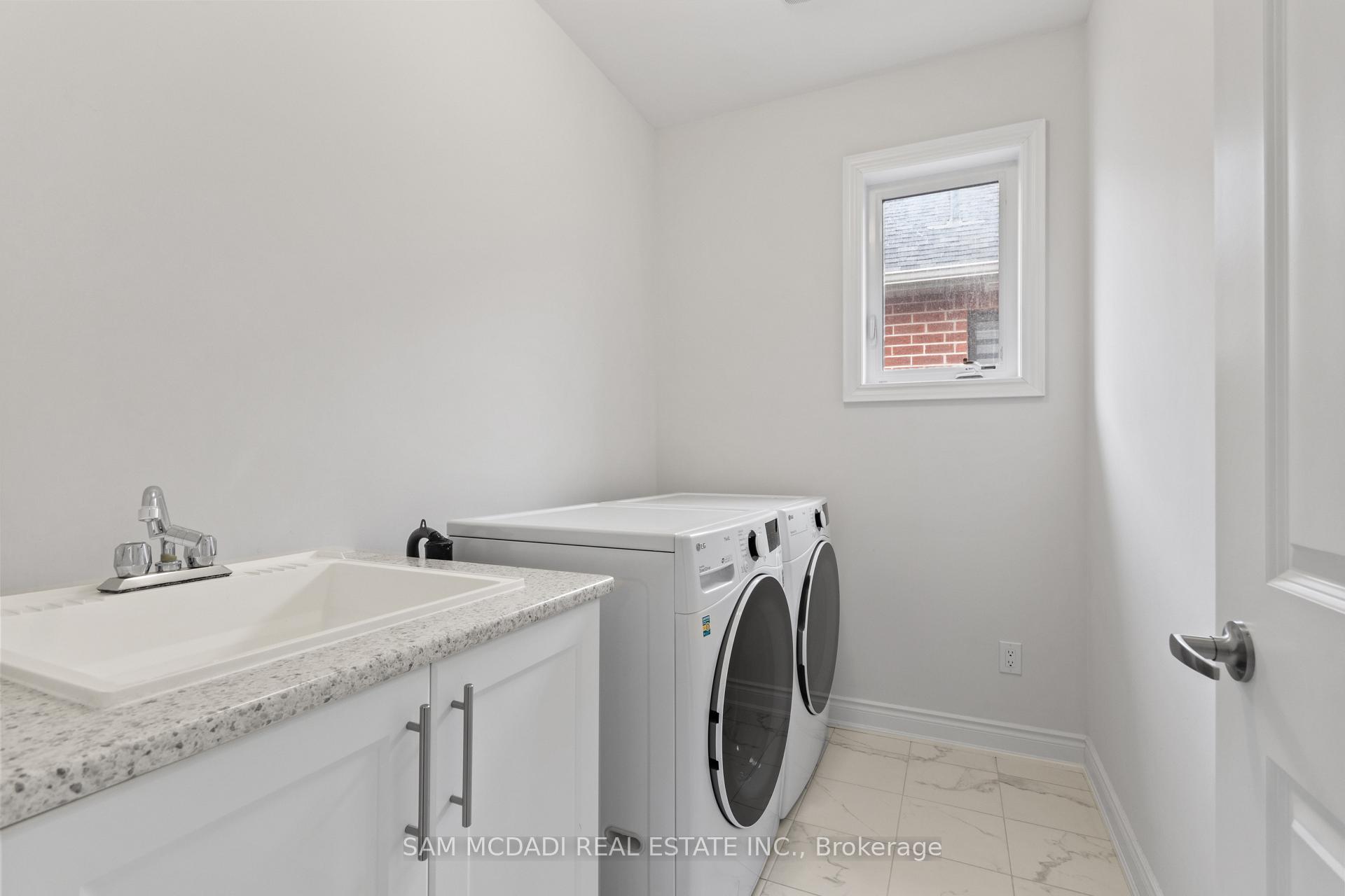 Photo 36 of 99 Black Walnut Court, Aurora, Aurora Estates — HOMEH