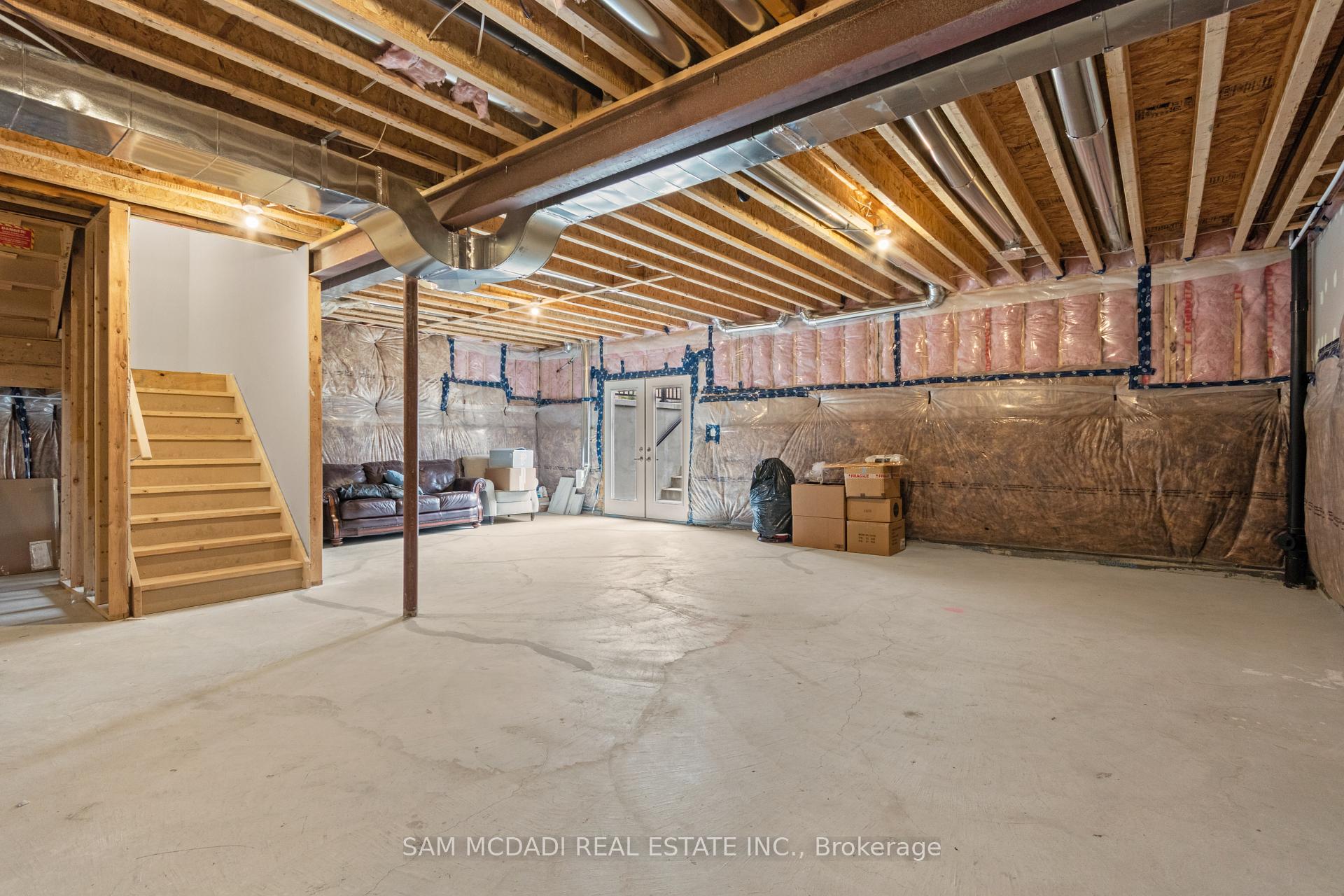 Photo 37 of 99 Black Walnut Court, Aurora, Aurora Estates — HOMEH