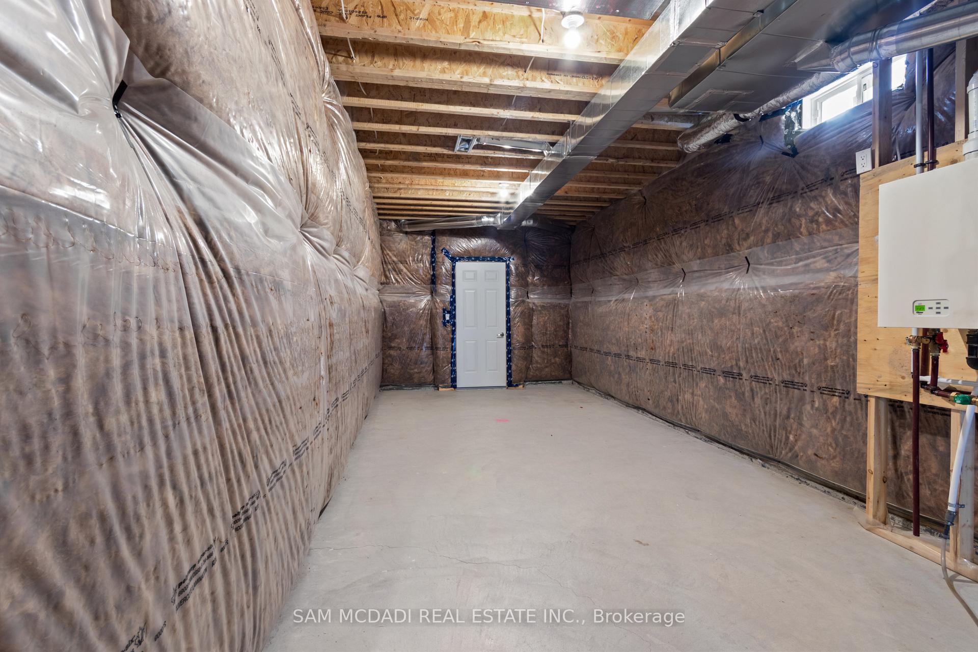 Photo 39 of 99 Black Walnut Court, Aurora, Aurora Estates — HOMEH