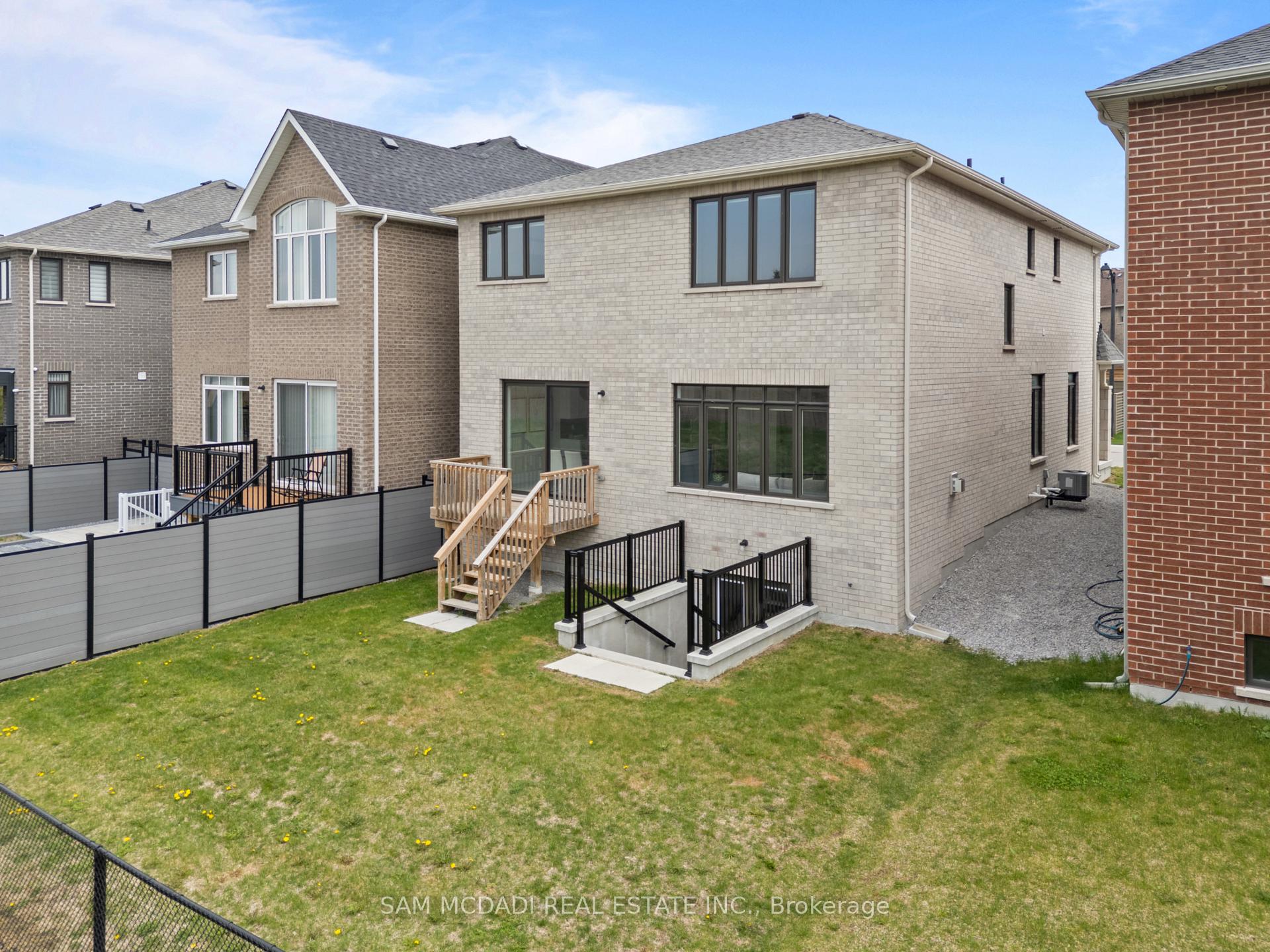Photo 41 of 99 Black Walnut Court, Aurora, Aurora Estates — HOMEH