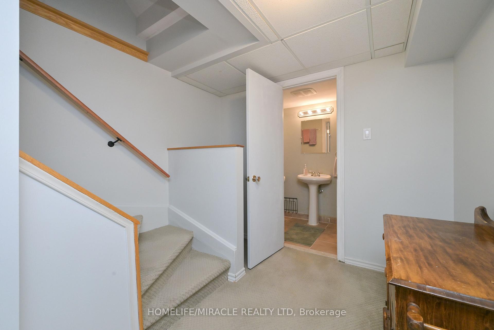 Photo 21 of Unit 27, 121 Falconer Drive, Mississauga, Streetsville — HOMEH