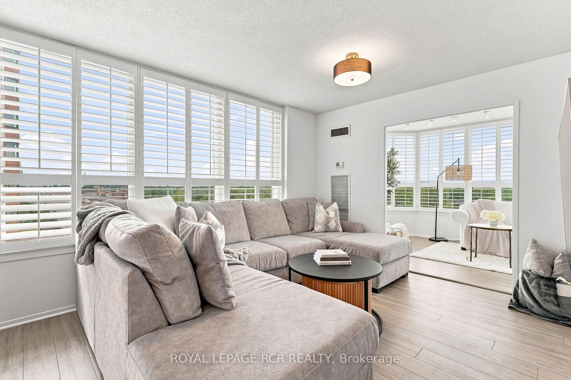 Photo 6 of Unit 1016, 268 Ridley Boulevard, Toronto, Bedford Park-Nortown — HOMEH