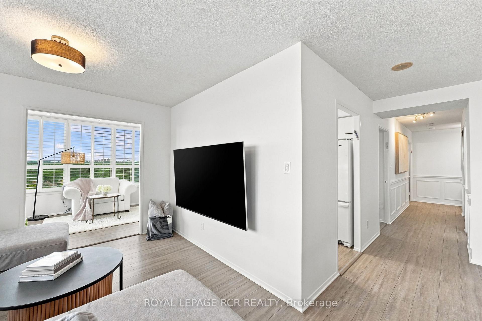 Photo 7 of Unit 1016, 268 Ridley Boulevard, Toronto, Bedford Park-Nortown — HOMEH
