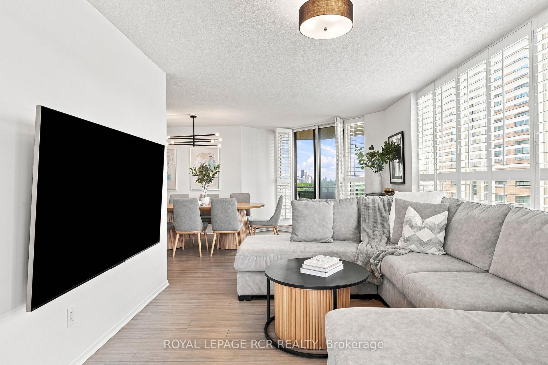 Photo 8 of Unit 1016, 268 Ridley Boulevard, Toronto, Bedford Park-Nortown — HOMEH