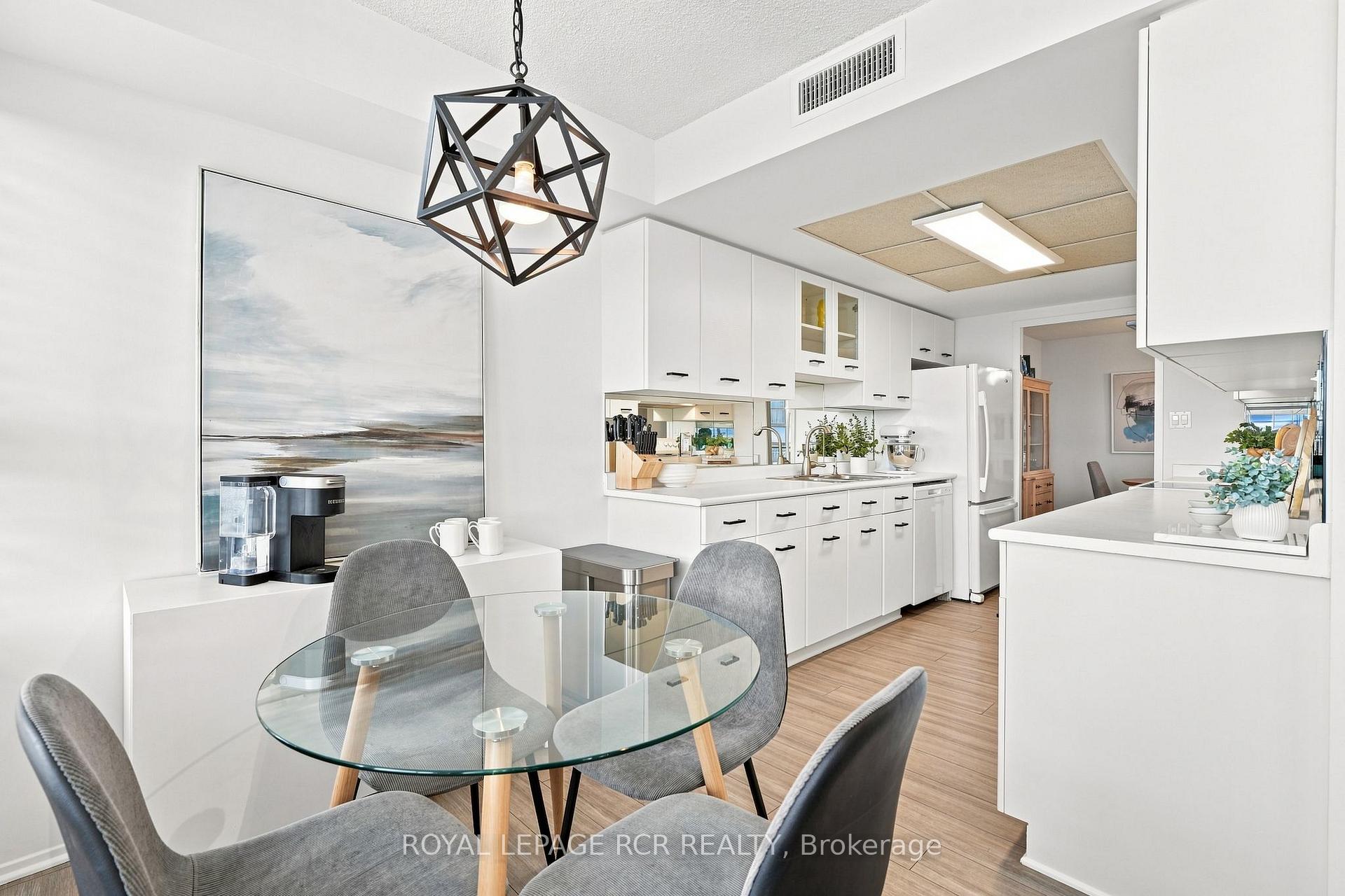 Photo 13 of Unit 1016, 268 Ridley Boulevard, Toronto, Bedford Park-Nortown — HOMEH