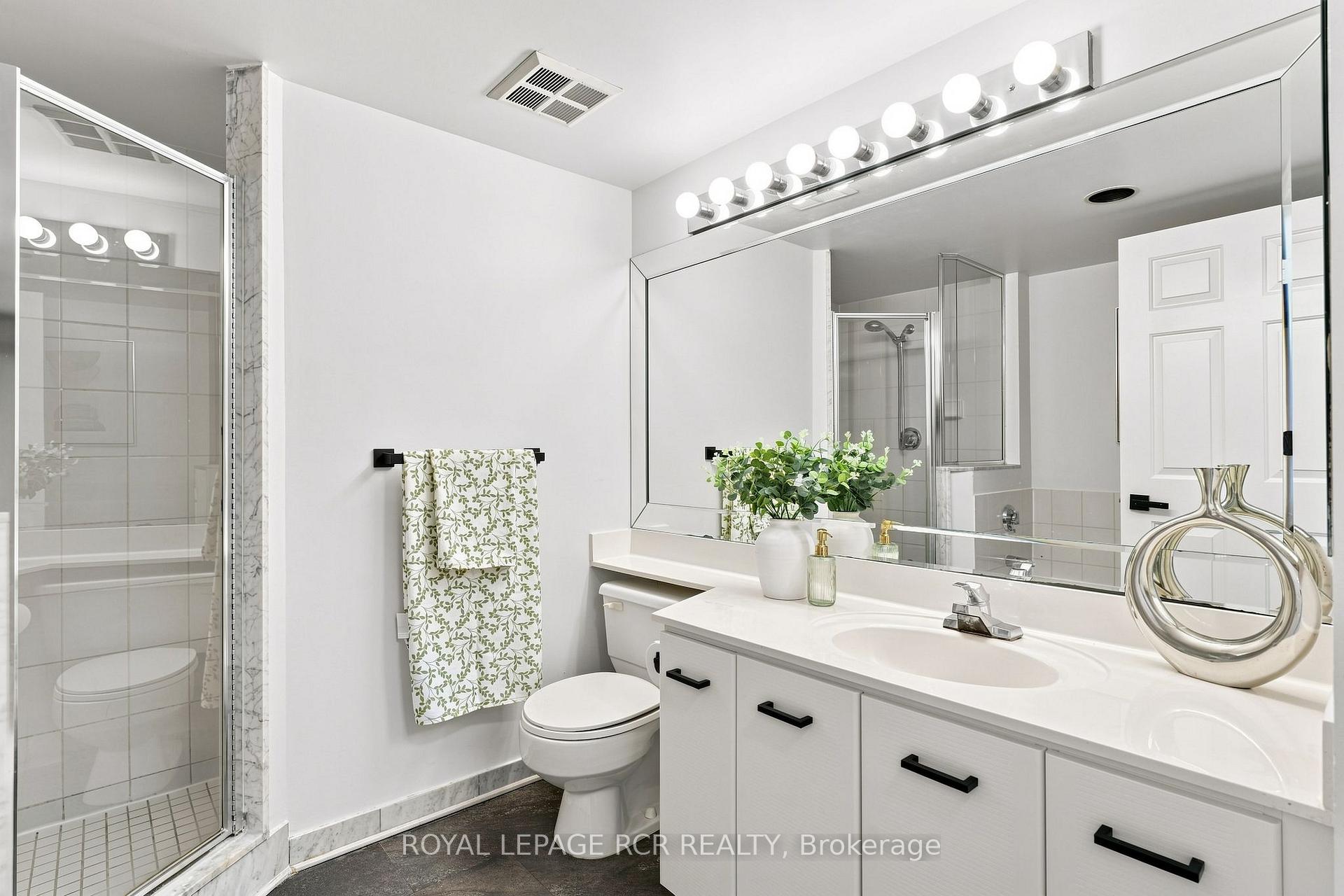 Photo 20 of Unit 1016, 268 Ridley Boulevard, Toronto, Bedford Park-Nortown — HOMEH