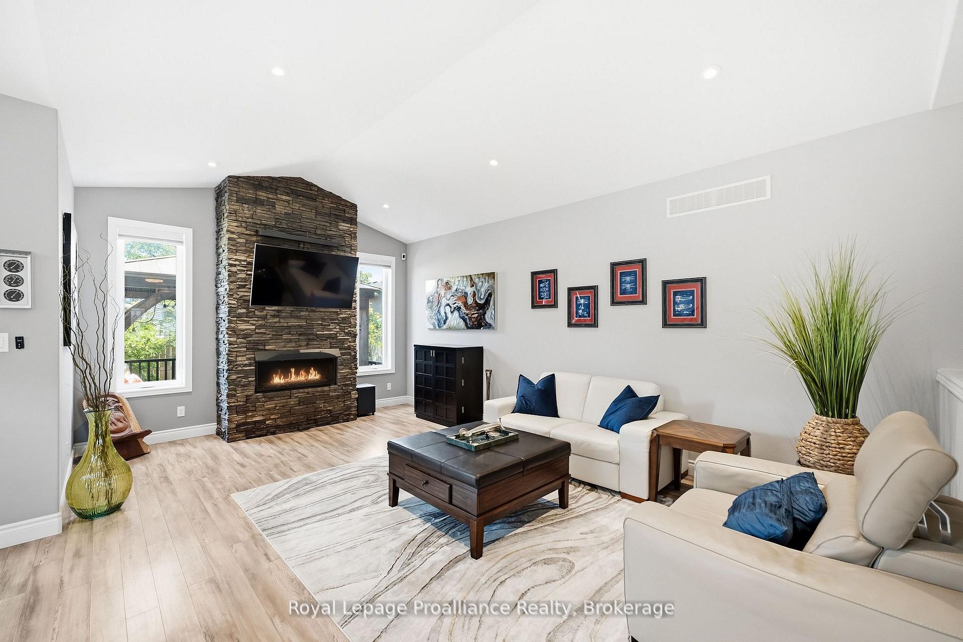Photo 7 of 74 Sienna Avenue, Belleville, Belleville Ward — HOMEH