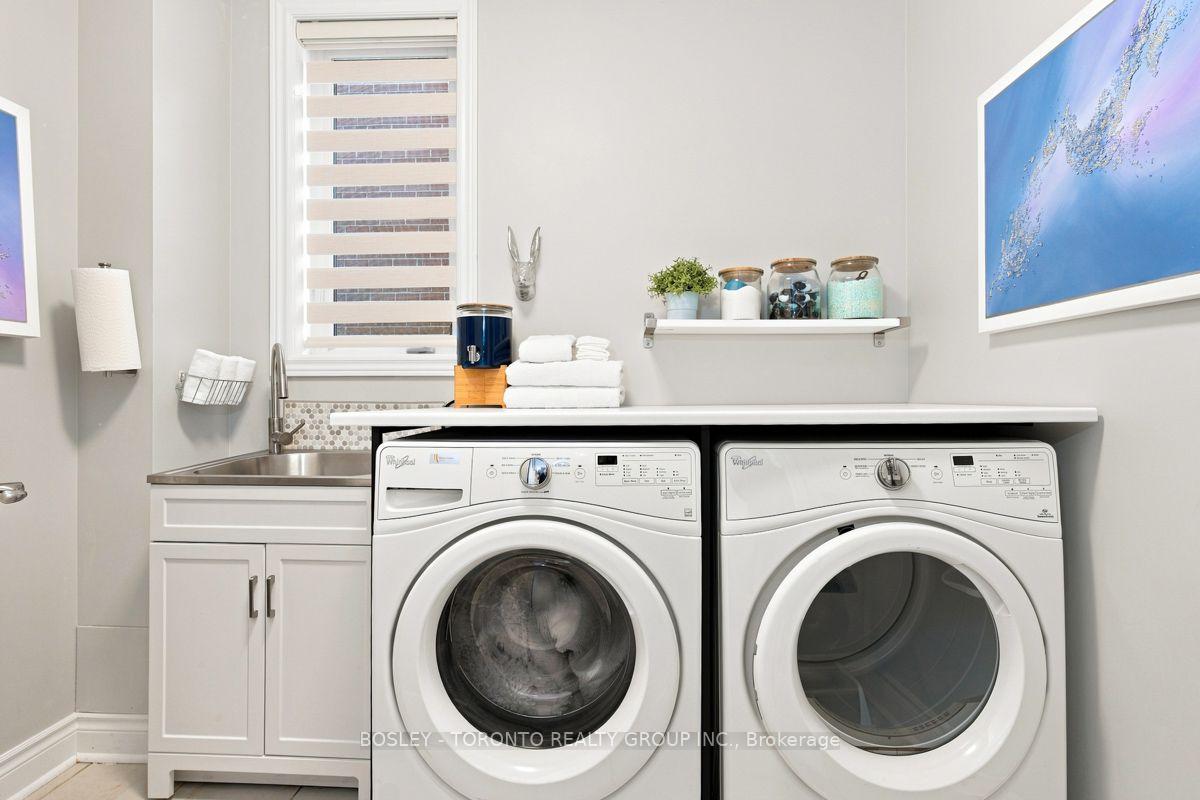 Photo 16 of 581 Marc Santi Boulevard, Vaughan, Patterson — HOMEH