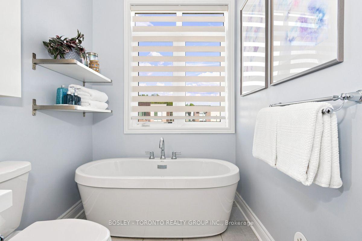 Photo 36 of 581 Marc Santi Boulevard, Vaughan, Patterson — HOMEH