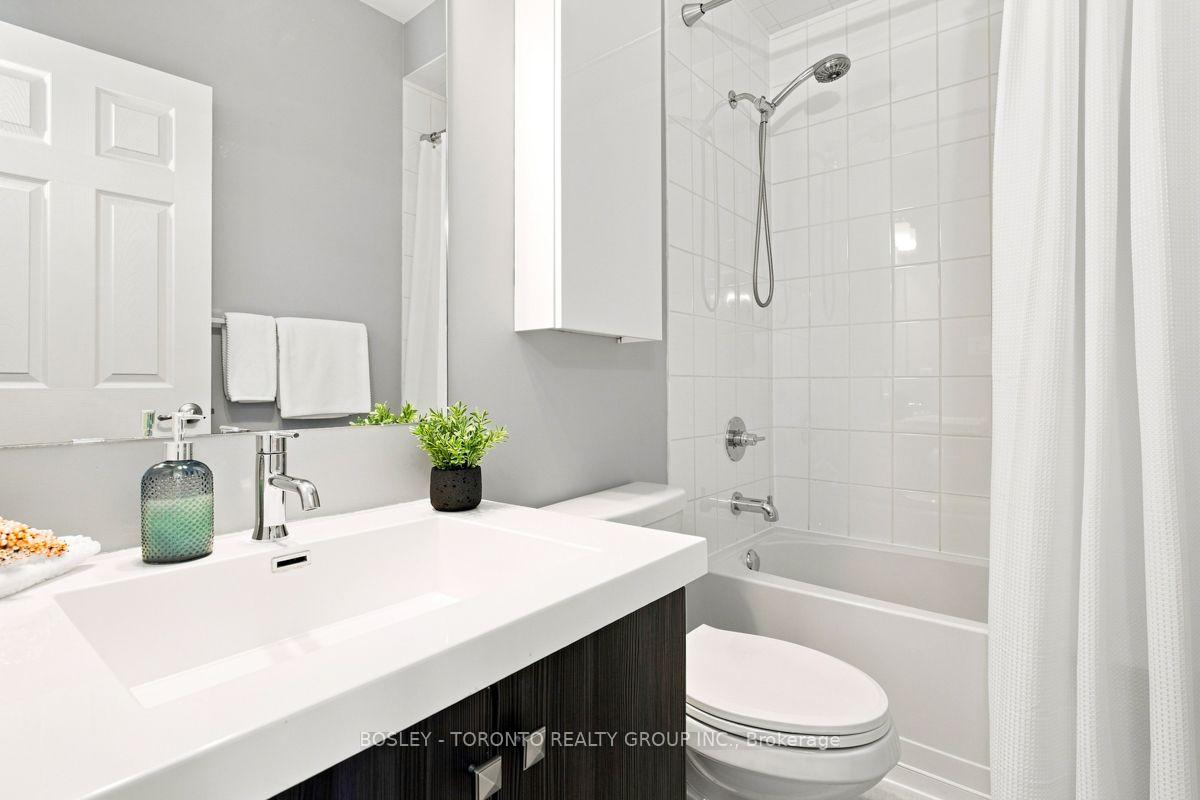 Photo 39 of 581 Marc Santi Boulevard, Vaughan, Patterson — HOMEH