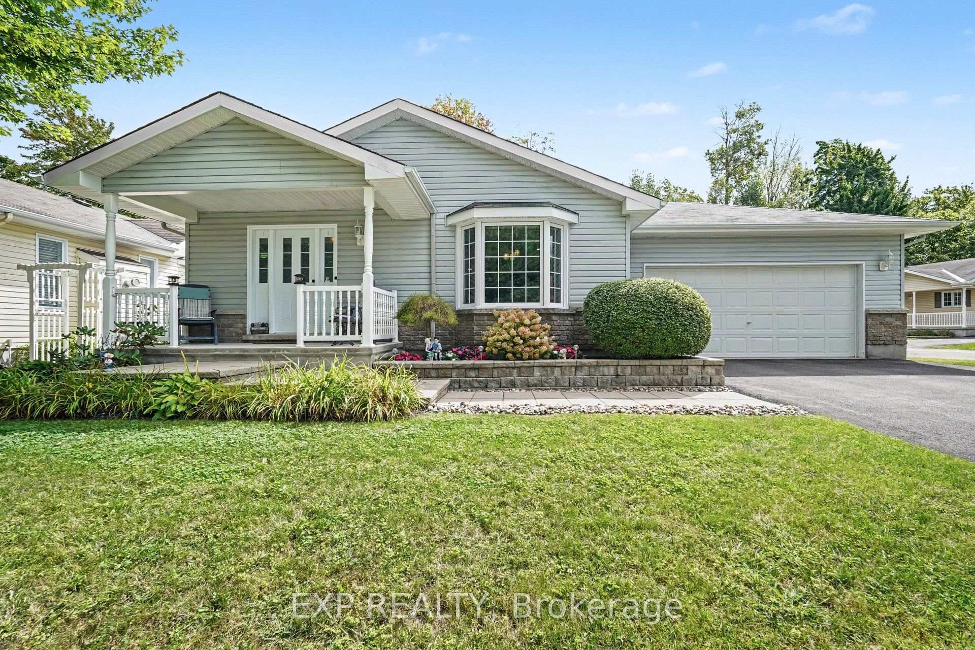 Photo 2 of 1000 Murray Gair Private, Ottawa, Greely — HOMEH