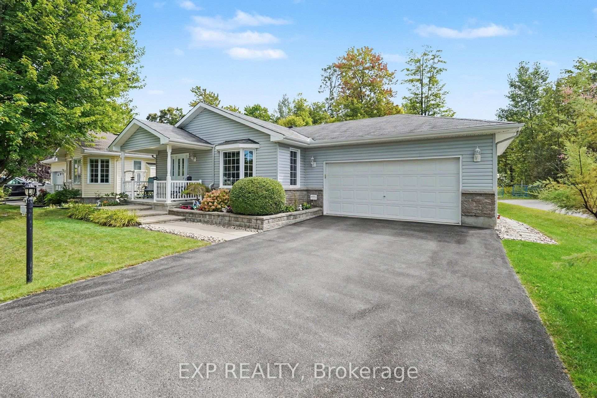 Photo 3 of 1000 Murray Gair Private, Ottawa, Greely — HOMEH