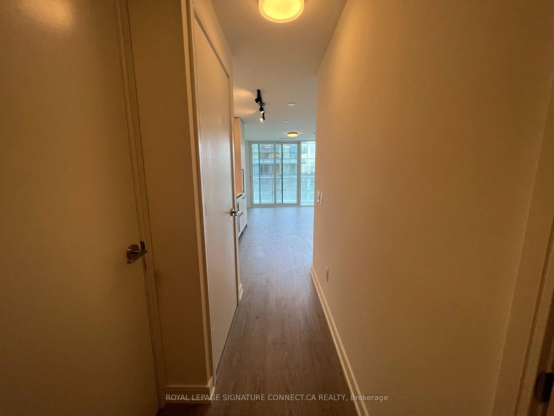 Photo 10 of Unit 805, 425 Front Street E, Toronto, Waterfront Communities — HOMEH