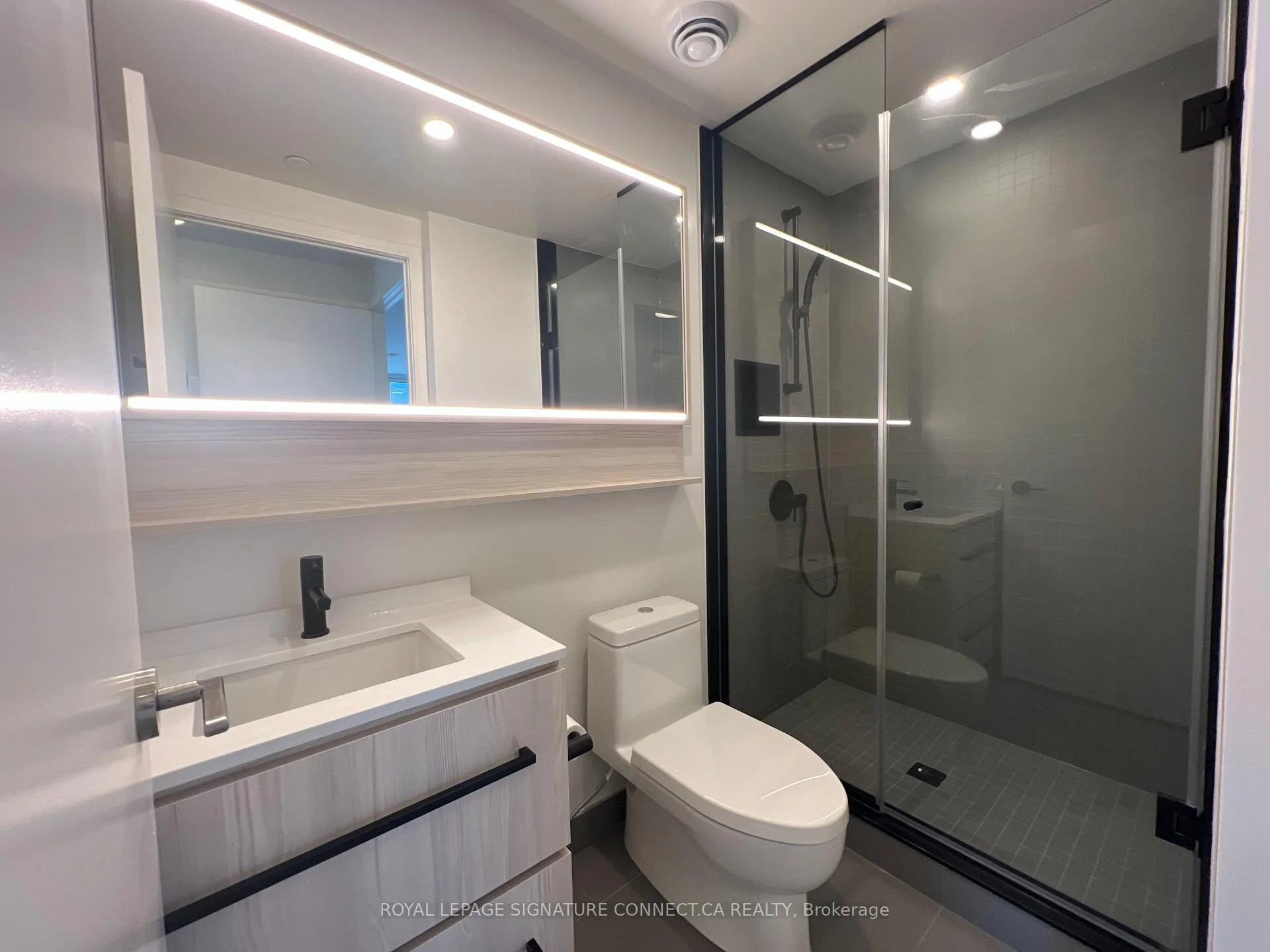Photo 22 of Unit 805, 425 Front Street E, Toronto, Waterfront Communities — HOMEH