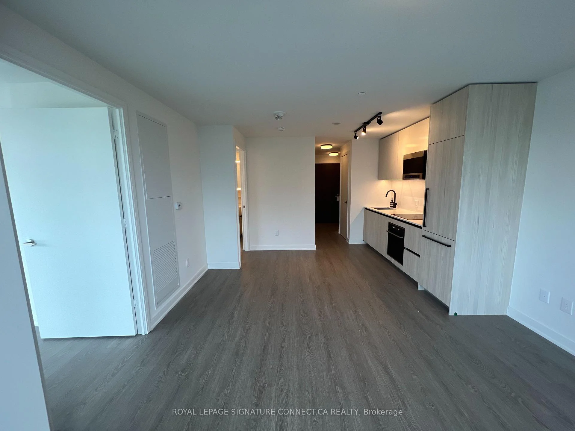 Photo 36 of Unit 805, 425 Front Street E, Toronto, Waterfront Communities — HOMEH