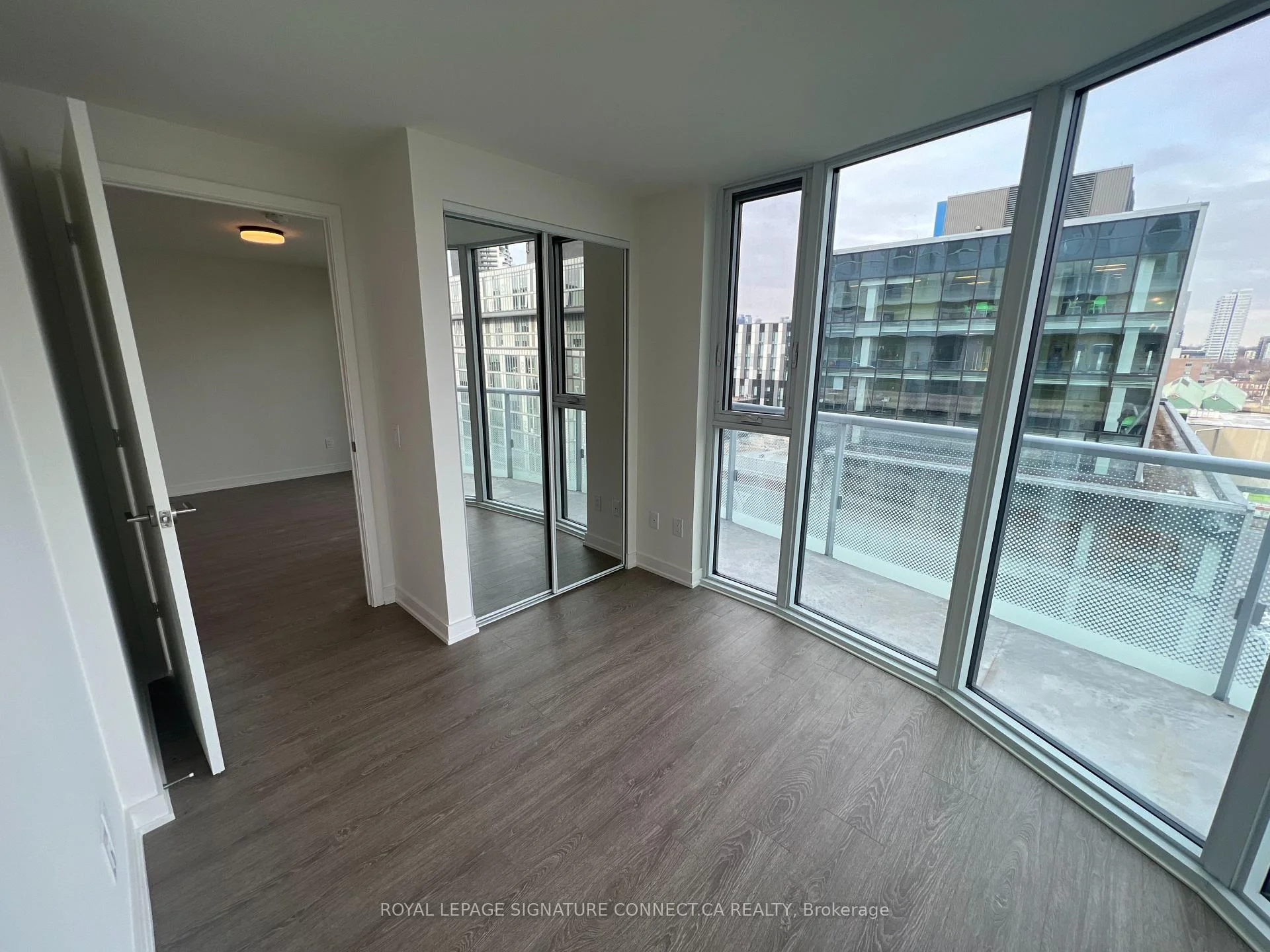 Photo 40 of Unit 805, 425 Front Street E, Toronto, Waterfront Communities — HOMEH