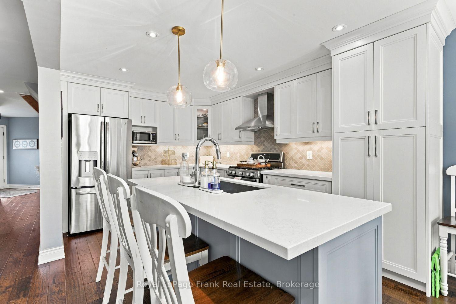 Photo 7 of 39 Mcivor Street, Whitby, Rolling Acres — HOMEH