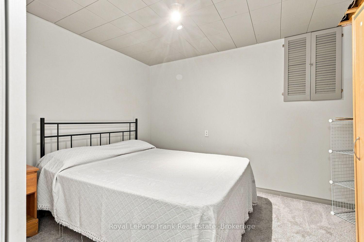 Photo 35 of 39 Mcivor Street, Whitby, Rolling Acres — HOMEH