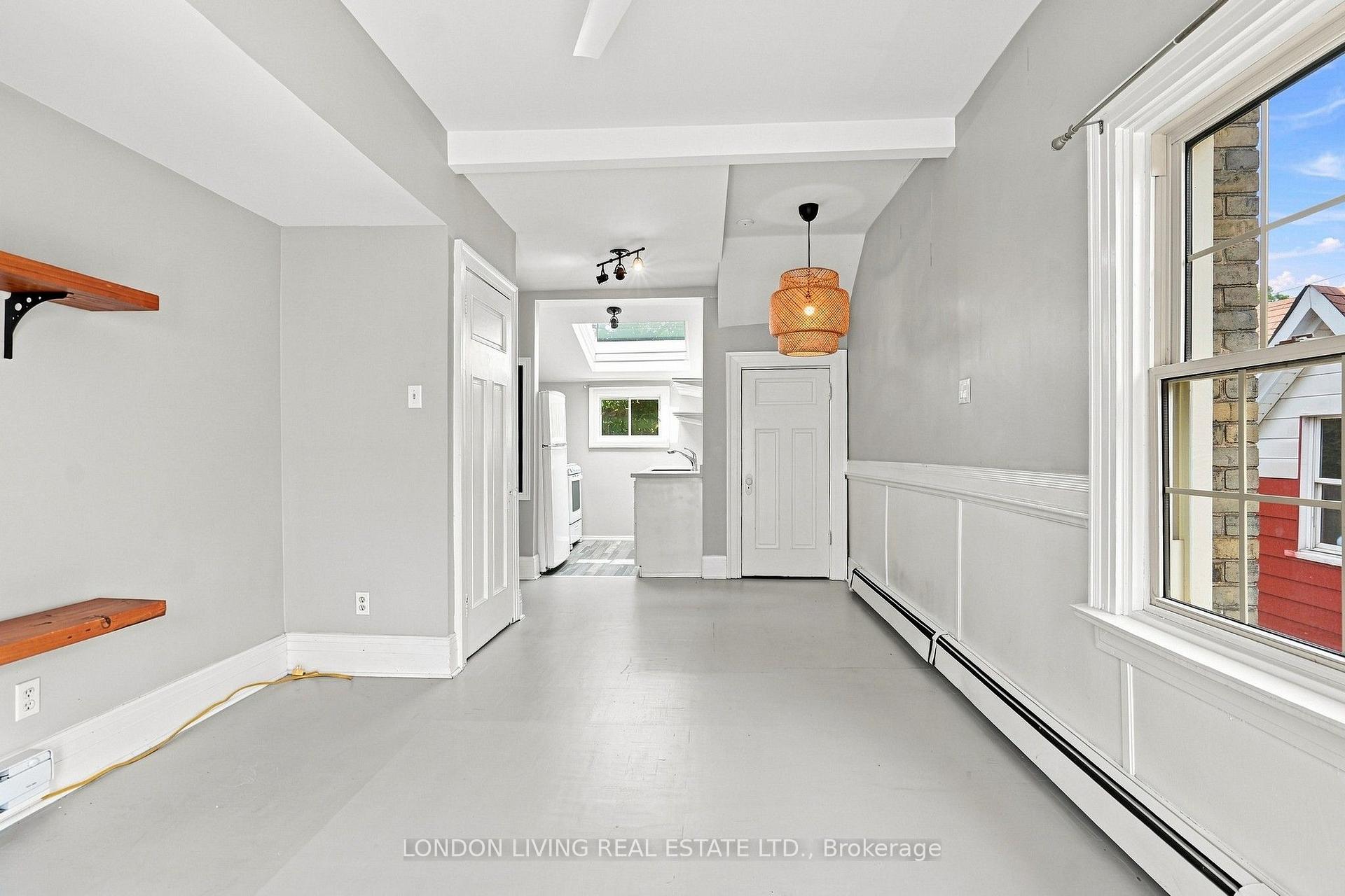 Photo 18 of 709 Princess Avenue, London, East G — HOMEH