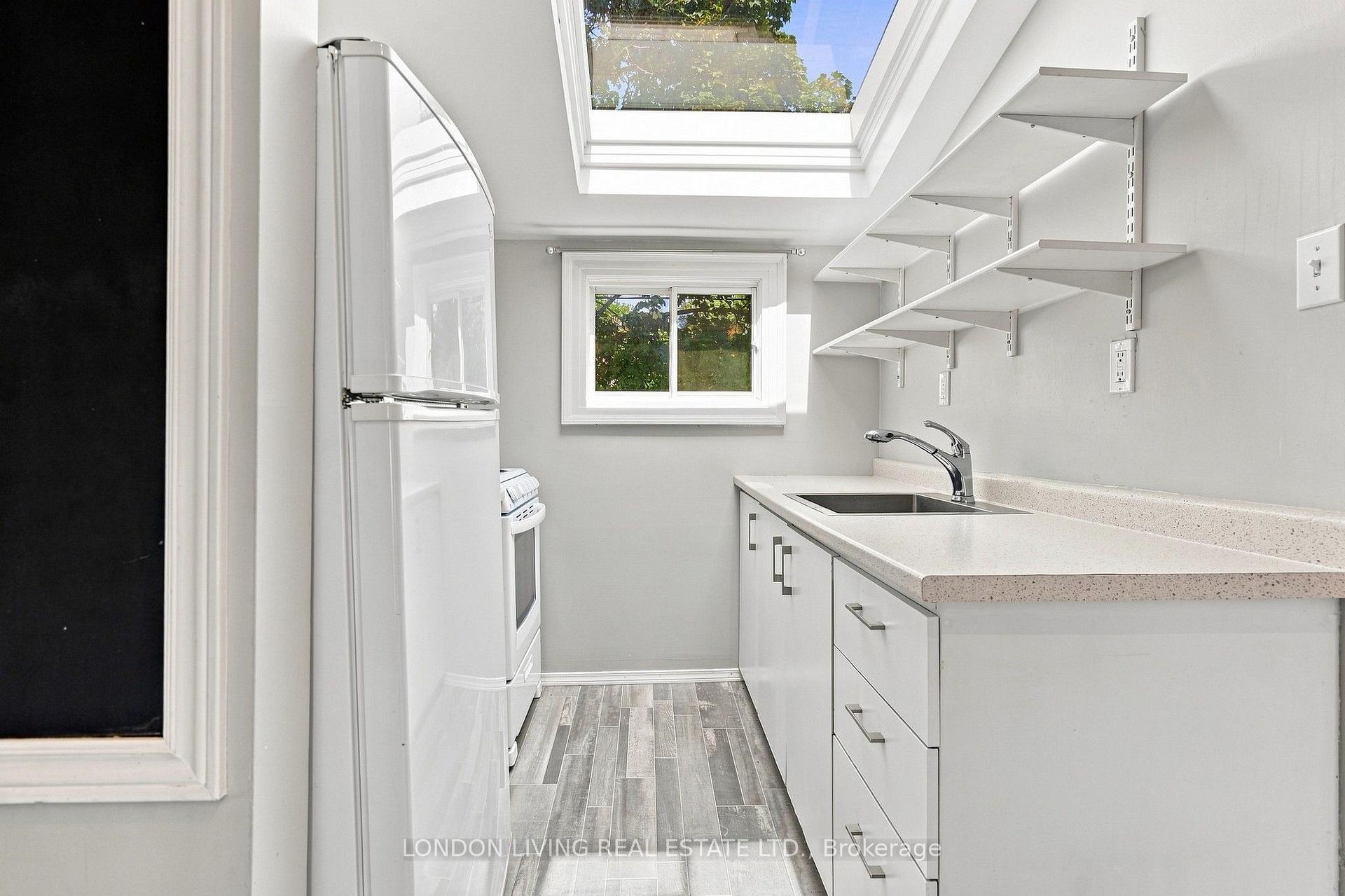 Photo 20 of 709 Princess Avenue, London, East G — HOMEH