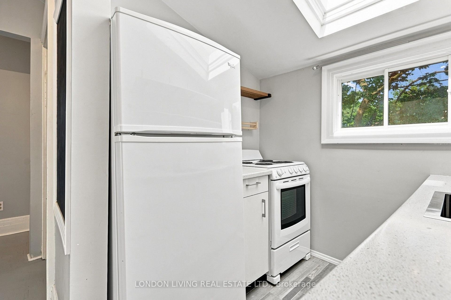 Photo 21 of 709 Princess Avenue, London, East G — HOMEH