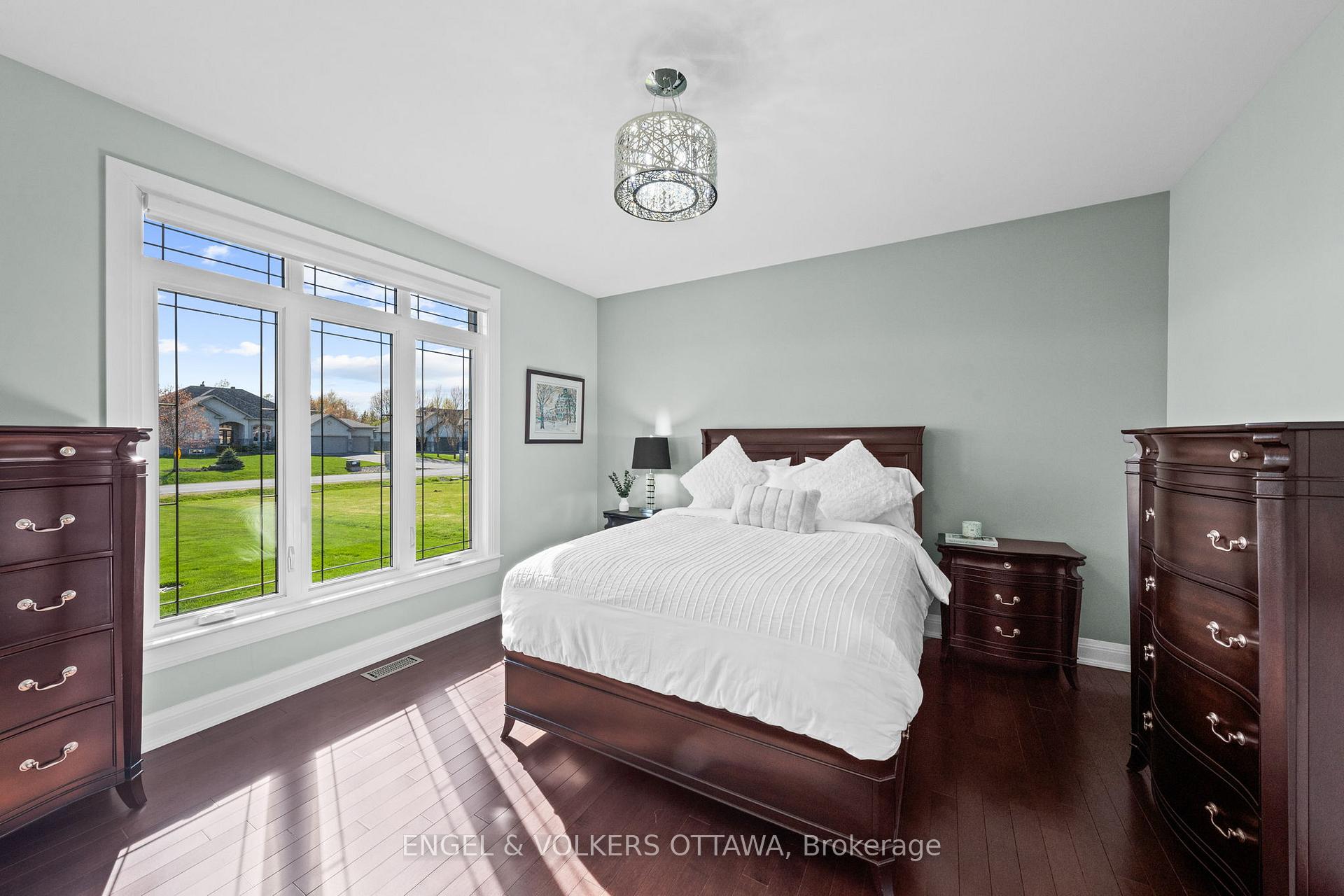 Photo 23 of 1457 Waters Edge Way, Ottawa, Greely — HOMEH