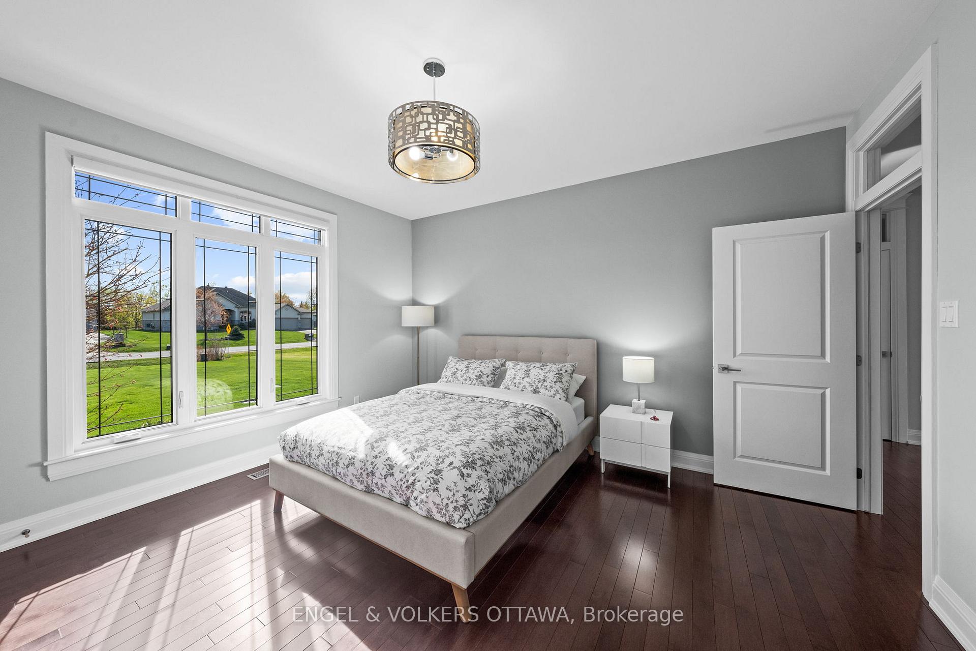 Photo 24 of 1457 Waters Edge Way, Ottawa, Greely — HOMEH
