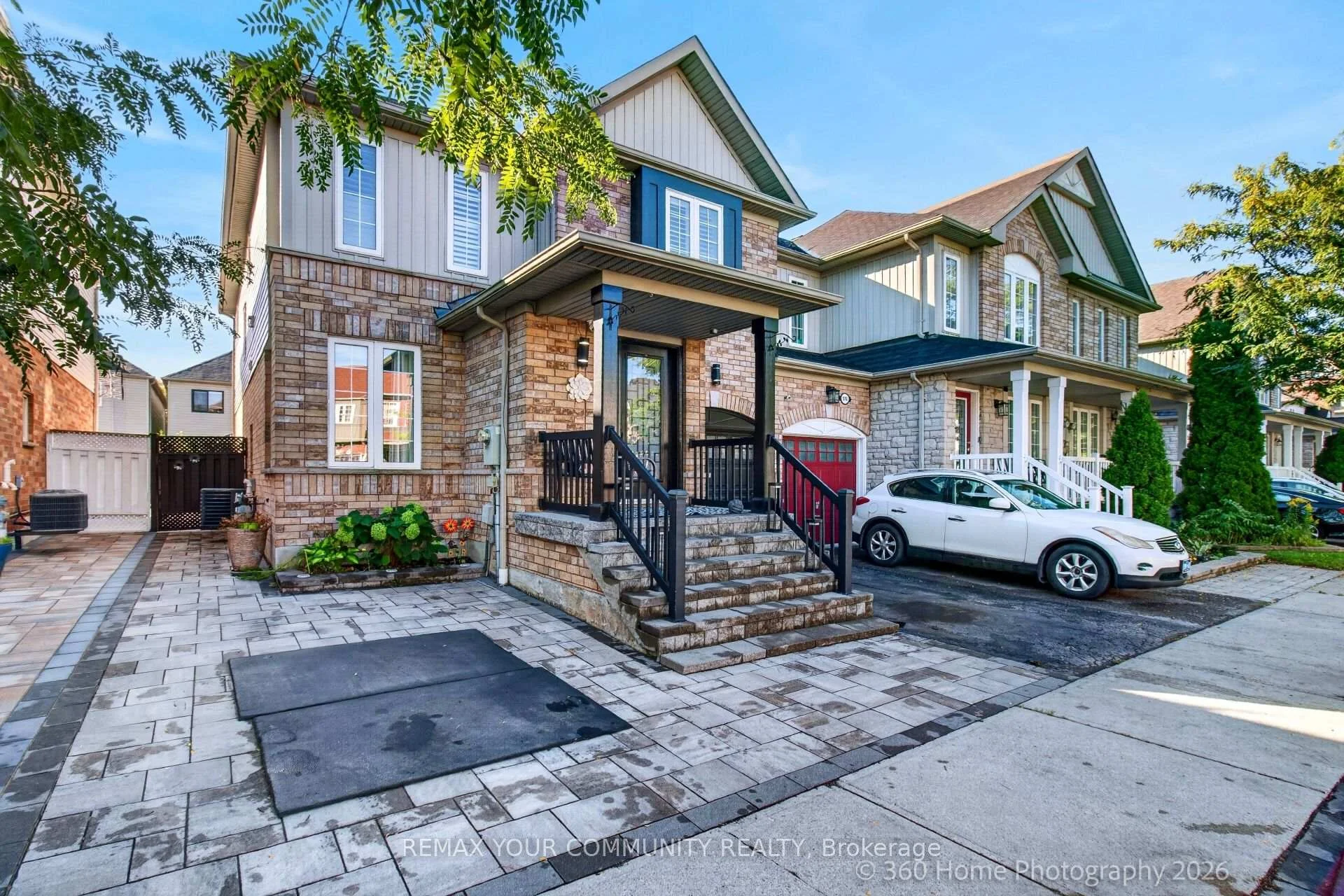 Photo 3 of 1614 Avonmore Square, Pickering, Town Centre — HOMEH