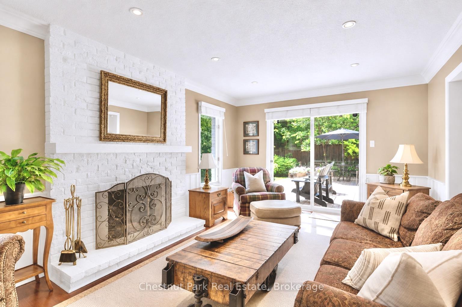 Photo 15 of 2052 Chippewa Trail, Mississauga, Sheridan — HOMEH