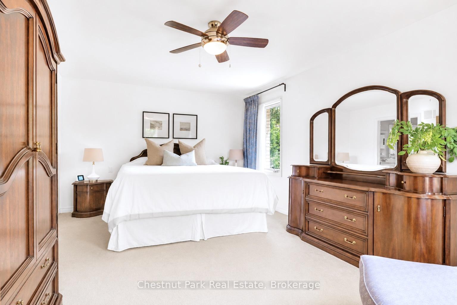 Photo 18 of 2052 Chippewa Trail, Mississauga, Sheridan — HOMEH