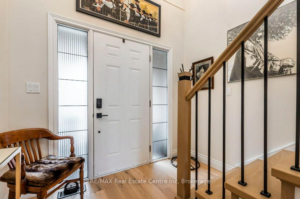 Photo 5 of 137 Millview Court, Guelph/Eramosa, Rockwood — HOMEH
