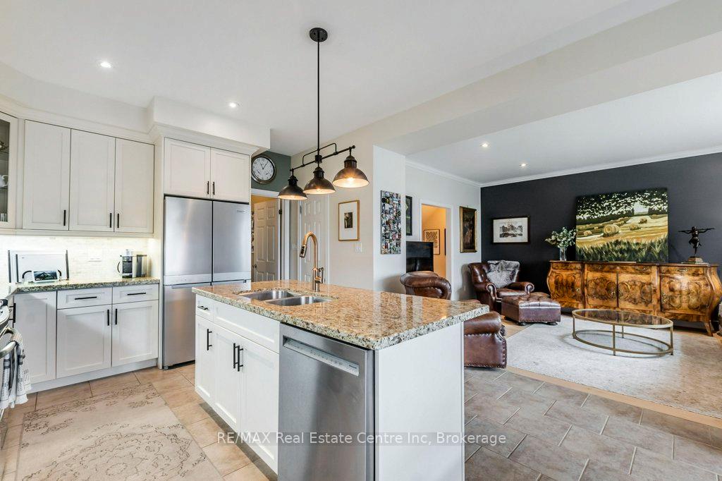 Photo 13 of 137 Millview Court, Guelph/Eramosa, Rockwood — HOMEH