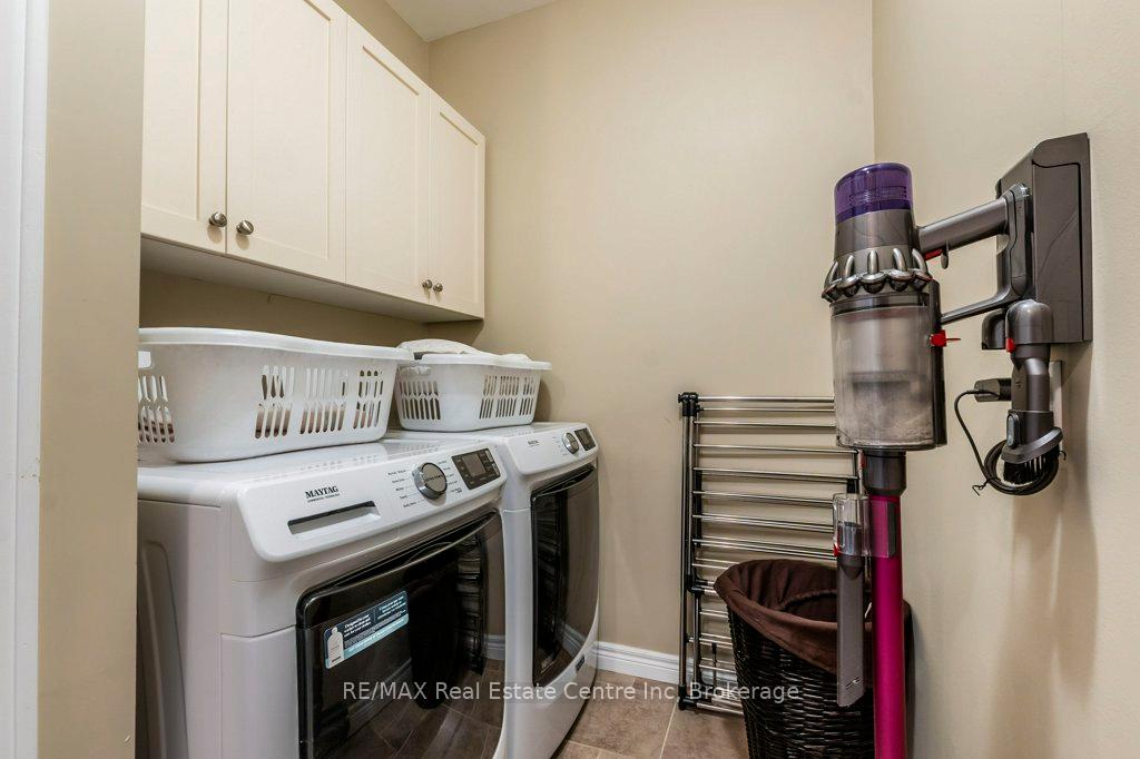 Photo 18 of 137 Millview Court, Guelph/Eramosa, Rockwood — HOMEH