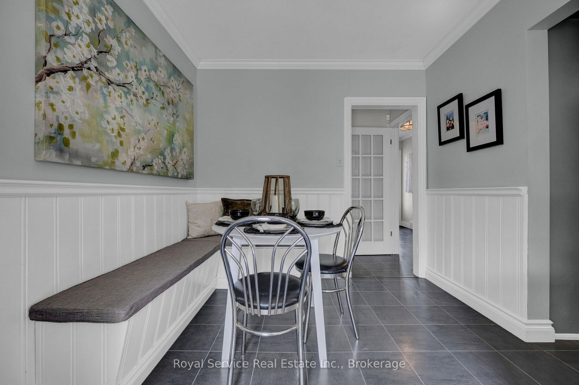 Photo 23 of 801 King Street, Whitby, Downtown Whitby — HOMEH