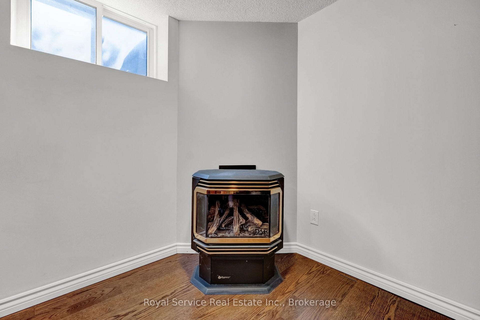 Photo 36 of 801 King Street, Whitby, Downtown Whitby — HOMEH