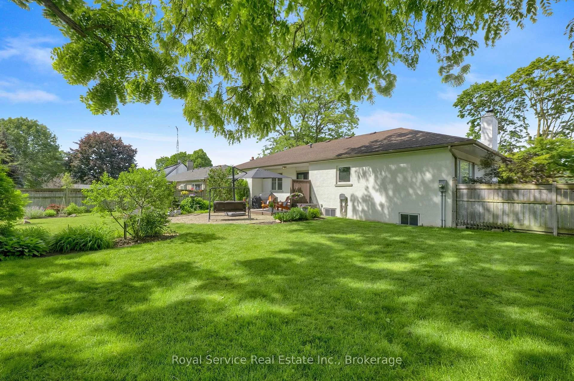 Photo 47 of 801 King Street, Whitby, Downtown Whitby — HOMEH