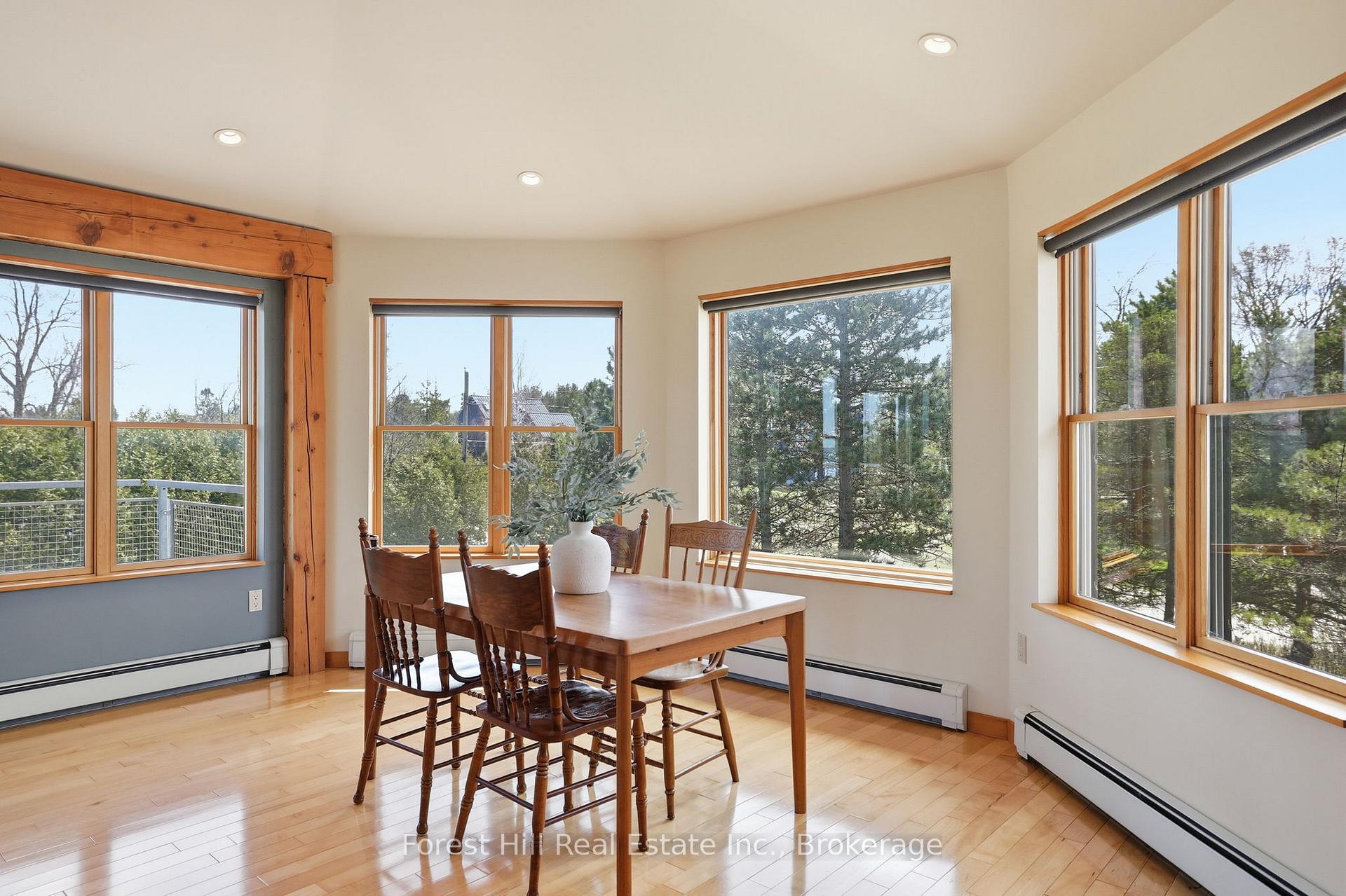 Photo 10 of 295 Lakeshore Road N, Meaford — HOMEH