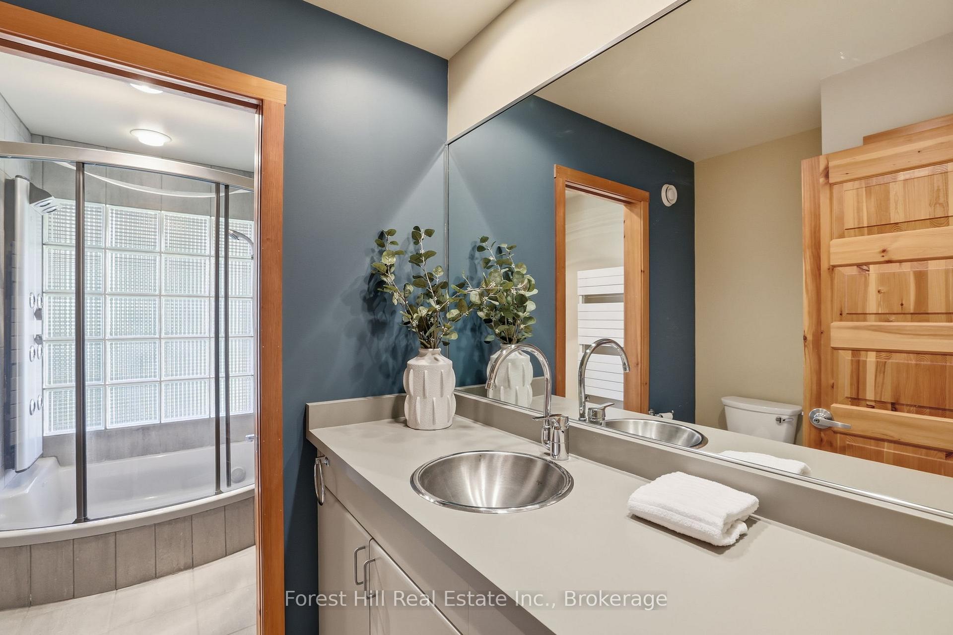 Photo 27 of 295 Lakeshore Road N, Meaford — HOMEH
