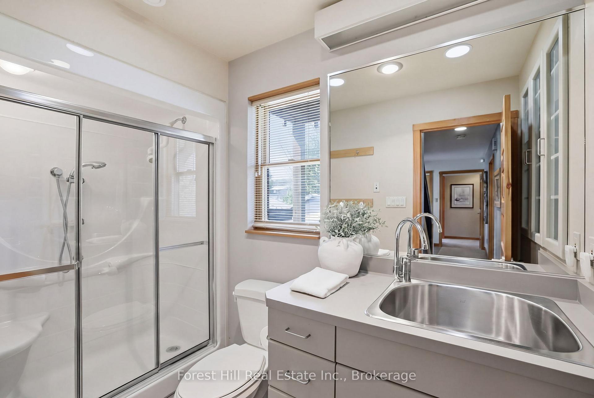 Photo 33 of 295 Lakeshore Road N, Meaford — HOMEH